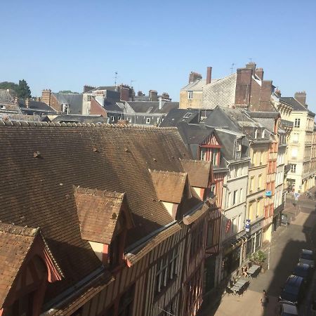 Bel Appartement Dans Le Centre Historique De Rouen Exterior foto